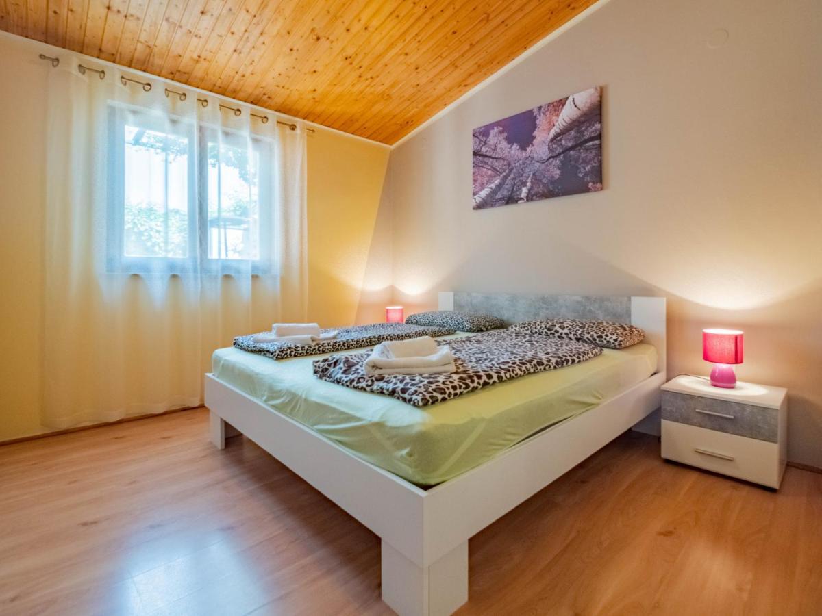 Apartmani Arijana เมดูลิน ภายนอก รูปภาพ