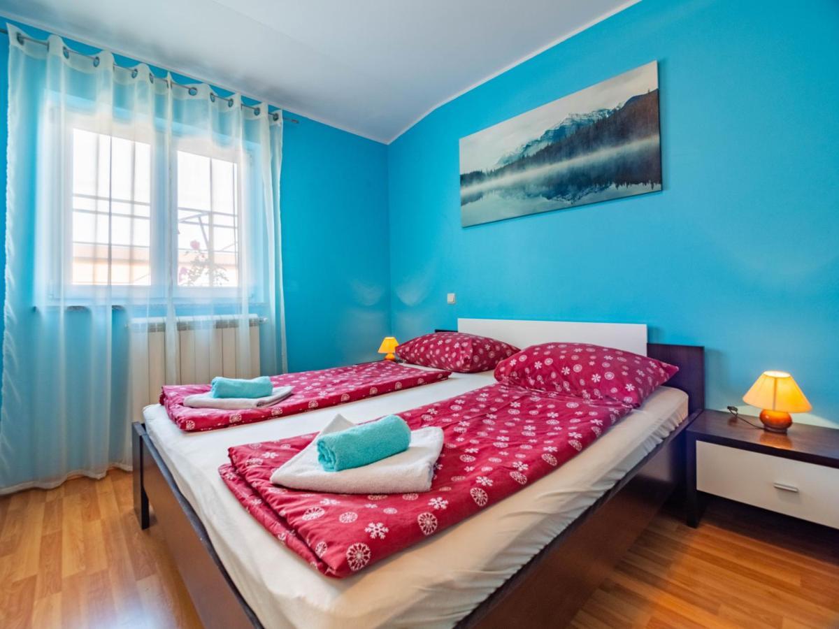 Apartmani Arijana เมดูลิน ภายนอก รูปภาพ